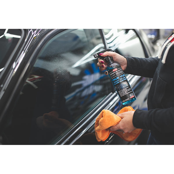 P&S true vue ready to use glass cleaner 16oz bottle spraying a car window.