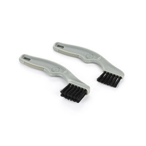 Detail Factory Seam Brush set on a white background.