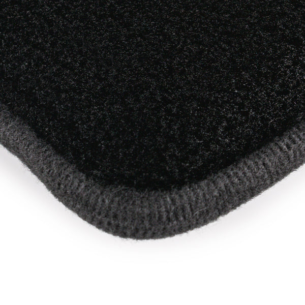 Interior scrubber 3x5 corner close up view on a white background.